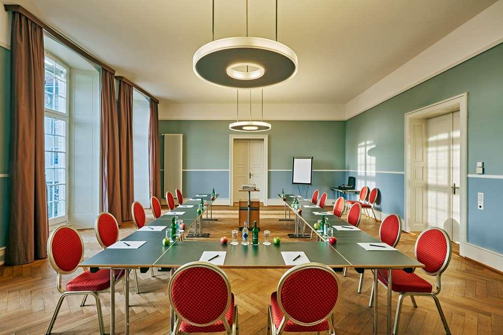 H4 Hotel Золотурн Зручності фото