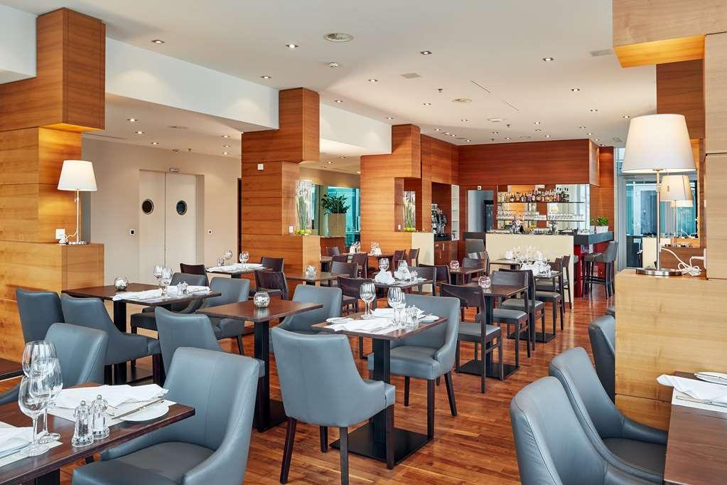 H4 Hotel Золотурн Ресторан фото